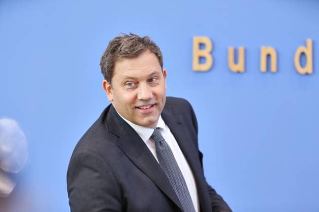 Berlin, Deutschland, 29.04.2026: Bundespressekonferenz: Vorstellung Haushaltseckwerte 2027 und Finanzplan 2028-2030: Bundesminister der Finanzen Lars Klingbeil (SPD) *** Berlin, Germany, 29 04 2026 Federal Press Conference Presentation of key budget figures 2027 and financial plan 2028 2030 Federal Minister of Finance Lars Klingbeil SPD Copyright: xdtsxNachrichtenagenturx dts_117087