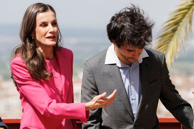 Queen Letizia presides over the proclamation of the Princess of Girona Art Award 2026 in Granada Queen Letizia on her arrival at the proclamation ceremony of the Princess of Girona Art Award 2026 On April 29, 2026 in Granada, Andalusia Spain Queen Letizia has presided over the proclamation ceremony of the Princess of Girona Art Award 2026 , This award recognizes the trajectory of young creators who, through their leadership, commitment and creativity, develop artistic and cultural projects with a positive impact on society 29 APRIL 2026 Álex Cá Granada, Andalucia Granada, Andalucia Spain  Copyright: xÃlexxCamarax 7483022