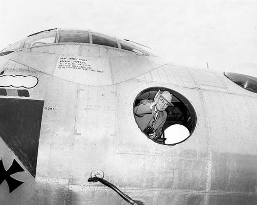 February 15, 1949, Prince George s County, Maryland, USA: U.S. President Harry S. Truman waving from inside B-36A bomber at an air show, Andrews Air Force Base, Camp Springs, Prince George s County, Maryland, USA, Abbie Rowe, National Parks Service, Harry S. Truman Library, February 15, 1949 Prince George s County USA - ZUMAg145 19490215_zap_g145_001 Copyright: xJTxVintagex