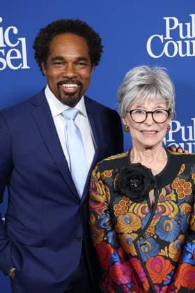 BEVERLY HILLS, CALIFORNIA - APRIL 29:Jason Winston George and Rita Moreno at the Public Counsel Awards Dinner on April 29, 2026 in Beverly Hills, California Credit: USA - ZUMAa123 20260429_zaa_a123_059 Copyright: xAdMediax