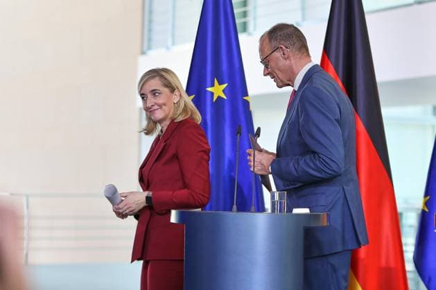 Berlin, Deutschland, 29.04.2026: Bundeskanzleramt: Pressekonferenz nach Beschluss der Gesundheitsreform im Bundeskabinett: Bundesministerin für Gesundheit Nina Warken (CDU) und Bundeskanzler Friedrich Merz (CDU) *** Berlin, Germany, 29 04 2026 Federal Chancellery Press conference following the Federal Cabinets decision on healthcare reform Federal Minister of Health Nina Warken CDU and Federal Chancellor Friedrich Merz CDU Copyright: xdtsxNachrichtenagenturx dts_117082