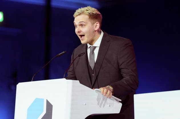 Tobias Huebi Hübenthal bei der Verleihung des Deutschen Computerspielpreises 2026 im Herkulessaal der Residenz. München, 29.04.2026