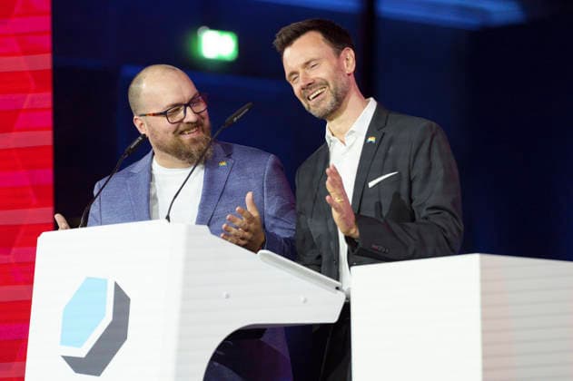 Lars Janssen und Felix Falk bei der Verleihung des Deutschen Computerspielpreises 2026 im Herkulessaal der Residenz. München, 29.04.2026