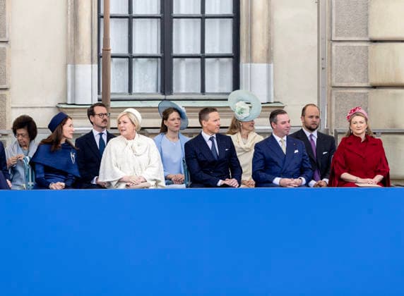 30-04-2026 Outer Grand Duke Guillaume and Grand Duchess Stephanie of Luxembourg attend the Swedish Armed Forces tribute on the Outer Courtyard of the Royal palace as part of the celebrations of King Carl Gustafs 80th birthday in Stockholm, Sweden. Â  Copyright: xPPEx