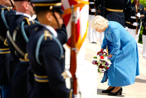 Queen Camilla participates in a Wreath Laying Ceremony at the Tomb of the Unknown Solider at Arlington National Cemetery in Arlington, Virginia on Thursday, April 30, 2026. The King and Queen are ending their four-day state visit to the U.S. in Virginia before returning to the U.K. this evening.  ARL20260430241 BONNIExCASH