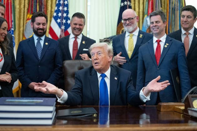 Trump Signs a Series of Executive Orders United States President Donald J Trump takes questions after signing a series of executive orders in the Oval Office of the White House in Washington, DC, USA, on Thursday, April 30, 2026. Credit: Aaron Schwartz Pool via CNP Washington District of Columbia United States  Copyright: xPool ABACAx