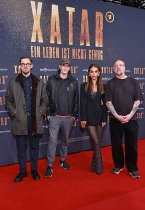 Xatar Dokumentarserie Alex Barbian, Falk Schacht, Farvah Hajabi, Stefan Kauertz Premiere der Dokuserie XATAR Ð EIN LEBEN IST NICHT GENUG, Fotografiska Museum Berlin, Berlin Datum: 30.04.2026 Copyright: xEventpress Kratschx