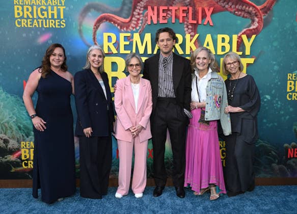 ˜Remarkably Bright Creatures™ Los Angeles Premiere Shelby Van Pelt, Olivia Newman, Sally Field, Lewis Pullman, Beth Grant and Kathy Baker arriving to Remarkably Bright Creatures Los Angeles premiere held at the Tudum Theater on April 30, 2026 in Hollywood, CA. Hollywood Tudum Theater California USA Copyright: xLisaxOConnorx xAFF-USA.comx