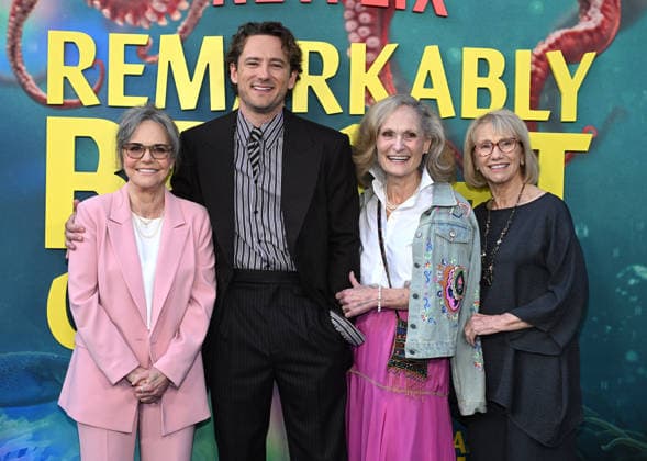˜Remarkably Bright Creatures™ Los Angeles Premiere Sally Field, Lewis Pullman, Beth Grant and Kathy Baker arriving to Remarkably Bright Creatures Los Angeles premiere held at the Tudum Theater on April 30, 2026 in Hollywood, CA. Hollywood Tudum Theater California USA Copyright: xLisaxOConnorx xAFF-USA.comx