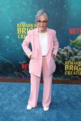 Los Angles CA Apr 30:Sally Field at Remarkably Bright Creatures Film Premiere, Los Angeles, California on April 30, 2026 Credit: USA  - ZUMAa123 20260430_zaa_a123_077 Copyright: xAdMediax