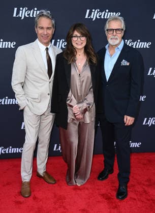 Lifetime™s ˜Love, Again™ FYC Eric McCormack, Valerie Bertinelli and Henry Czerny arriving to Lifetime™s Love, Again FYC at the Television Academy s Wolf Theatre at the Saban Media Center on April 30, 2026 in North Hollywood, CA. North Hollywood Television Academy s Wolf Theatre at the Saban Media Center California USA Copyright: xLeexWattx xAFF-USA.COMx