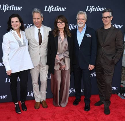 Lifetime™s ˜Love, Again™ FYC Nancey Silvers, Eric McCormack, Valerie Bertinelli, Henry Czerny and David Strasser arriving to Lifetime™s Love, Again FYC at the Television Academy s Wolf Theatre at the Saban Media Center on April 30, 2026 in North Hollywood, CA. North Hollywood Television Academy s Wolf Theatre at the Saban Media Center California USA Copyright: xLeexWattx xAFF-USA.COMx