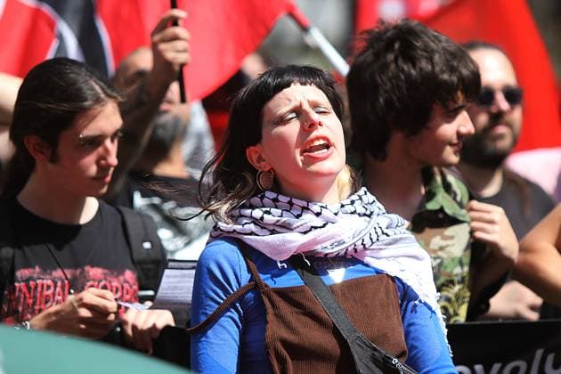 News Bilder des Tages RECORD DATE NOT STATED Workers celebrate May 1st in Portugal. Porto (pt), 01 05 2026 - celebration May 1st Portugal - workers take to the streets, this Friday (1), and fill Avenida dos Aliados, in the city of Porto in Portugal, to celebrate May 1st, Labor Day and demand better working conditions.(Foto: Raurino Monteiro AtoPress IMAGO) GERAL Workers celebrate May 1st in Portugal. harbor Copyright: xRaurinoxMonteirox