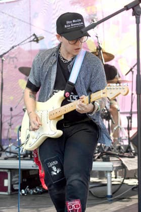 Ryan Cassata live beim 1. Mai Fest auf dem Faustgelände. Hannover, 01.05.2026