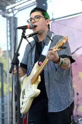 Ryan Cassata live beim 1. Mai Fest auf dem Faustgelände. Hannover, 01.05.2026