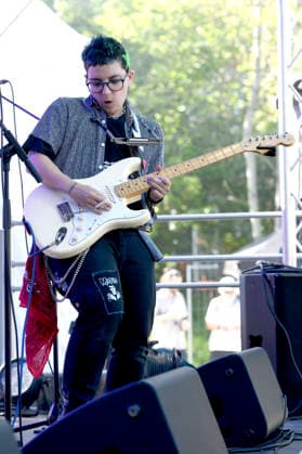 Ryan Cassata live beim 1. Mai Fest auf dem Faustgelände. Hannover, 01.05.2026