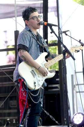 Ryan Cassata live beim 1. Mai Fest auf dem Faustgelände. Hannover, 01.05.2026