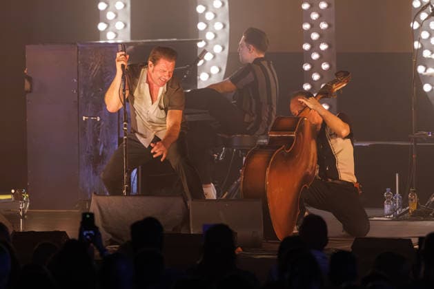 The Kickstarters, Dick Brave bei Veranstaltung EHC Happy Weekend 2026, Rock n Roll im Mai am 01.05.2026 in Königsbrunn, Pharmpur Eisarena. Bayern Deutschland