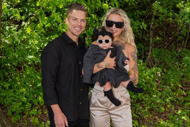 BILD Renntag 2026. Cedric Beidinger und Eliza Klenner mit Tochter Leni Lotta zu Gast beim BILD-Renntag 2026 auf der Trabrennbahn in Gelsenkirchen am 01.05.2026. Gelsenkirchen Trabrennbahn Nordrhein-Westfalen *** BILD Renntag 2026 Cedric Beidinger and Eliza Klenner with daughter Leni Lotta as guests at the BILD Renntag 2026 at the trotting track in Gelsenkirchen on 01 05 2026 Gelsenkirchen trotting track North Rhine-Westphalia