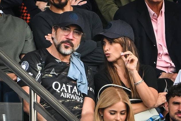 May 2, 2026, Paris, France, France: Penelope CRUZ with her husband Javier BARDEM during the Ligue 1 match between Paris Saint-Germain (PSG) and FC Lorient at Parc des Princes Stadium on May 02, 2026 in Paris, France. Paris France - ZUMAm308 20260502_zsp_m308_014 Copyright: xMatthieuxMirvillex