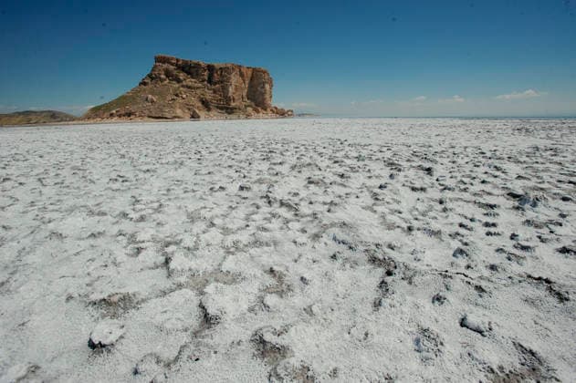 Creative Highlights World Iran Lake Urmia Water Crisis A general view shows shallow water and exposed lakebed at Lake Urmia in northwestern Iran on April 23, 2026. The hypersaline lake, a Ramsar site and UNESCO Biosphere Reserve, has long been affected by drought, agricultural water use, and dam construction, though officials reported higher water levels after heavy rainfall in the 2025 26 water year. Urmia West Azerbaijan Iran Copyright: xSanazx