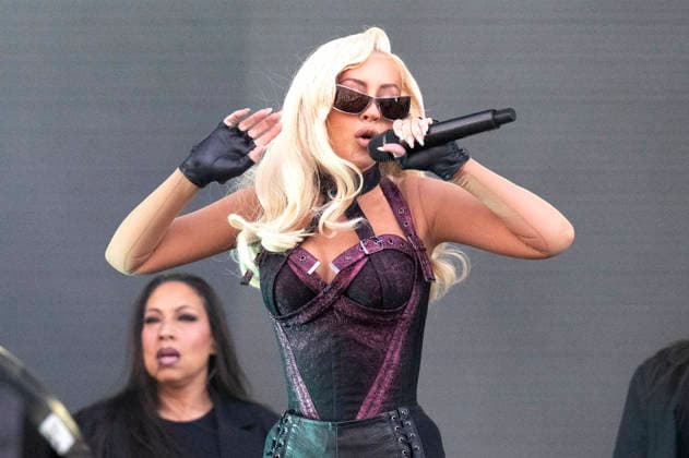 Christina Aguilera live beim Top of the Mountain Closing Concert 2026 auf der Ischgl Stage auf der Idalp. Ischgl, 02.05.2026