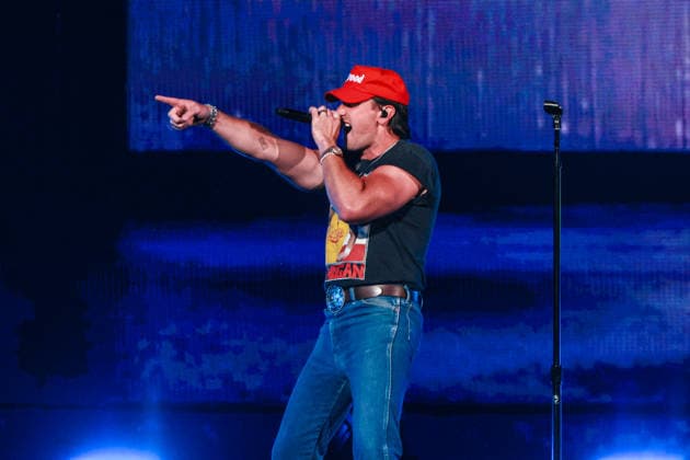 2026 iHeartCountry Festival - Show Russell Dickerson performs onstage during the 2026 iHeartCountry Festival presented by Capital One at Moody Center on May 02, 2026 in Austin, Texas. Austin Moody Center Texas United States of America Copyright: xOzziexBloom imageSPACEx