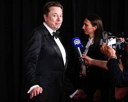 (FILE) Elon Musk s Tesla Pay Package Valued at $158 Billion for 2025 (FILE) Elon Musk s Tesla Pay Package Valued at $158 Billion for 2025. MIRACLE MILE, LOS ANGELES, CALIFORNIA, USA - APRIL 13: Chief Executive Officer (CEO) and product architect of Tesla, Inc., Founder, CEO and chief engineer of SpaceX, Owner, Chief Technology Officer (CTO) and executive chairman of X Corp. (formerly Twitter) Elon Reeve Musk arrives at the 10th Annual Breakthrough Prize Ceremony held at the Academy Museum of Motion Pictures on April 13, 2024 in Miracle Mile, Los Angeles, California, United States. (Photo by Xavier Collin Image Press Agency)