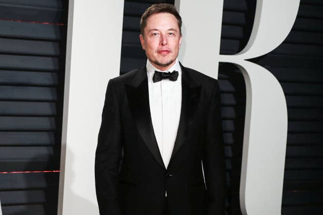 (FILE) Elon Musk s Tesla Pay Package Valued at $158 Billion for 2025 (FILE) Elon Musk s Tesla Pay Package Valued at $158 Billion for 2025. BEVERLY HILLS, LOS ANGELES, CALIFORNIA, USA - FEBRUARY 26: Chief Executive Officer (CEO) and product architect of Tesla, Inc., Founder, CEO and chief engineer of SpaceX, Owner, Chief Technology Officer (CTO) and executive chairman of X Corp. (formerly Twitter) Elon Reeve Musk arrives at the 2017 Vanity Fair Oscar Party held at the Wallis Annenberg Center for the Performing Arts on February 26, 2017 in Beverly Hills, Los Angeles, California, United States. (Photo by Xavier Collin Image Press Agency)