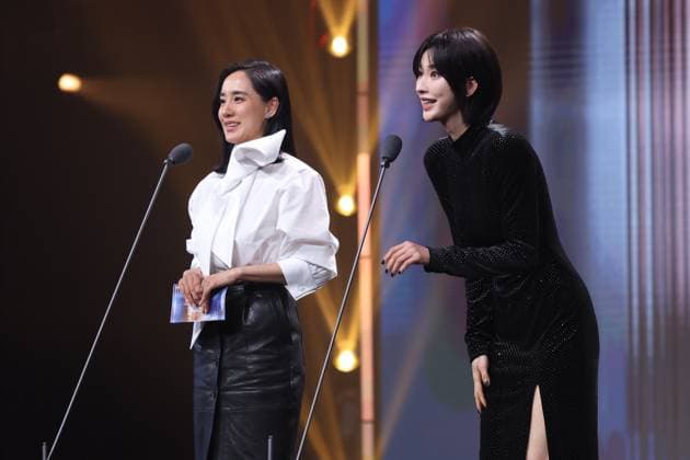 BEIJING, CHINA - MAY 03: Actress Wang Zhi (L) and actress Zhang Li attend the award ceremony of the 33rd College Student Film Festival on May 3, 2026 in Beijing, China.  Copyright: xVCGx 111638930230