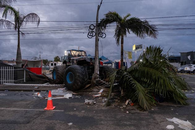 May 3, 2026, Popayan, Cauca, Colombia: Graphic Content Emergency responders attend the scene after a monster truck show accident that left at least three people dead and more than 30 injured in Popayan, Colombia, on May 3, 2026. Long Visual Press Popayan Colombia - ZUMAvp1_ 20260503_zia_vp1_006 Copyright: xSantiagoxChimbacox