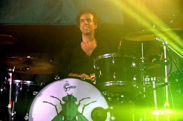 Matthieu Rabate von Les NÃ gresses Vertes live bei einem Konzert ihrer Zobi Tour in der Fabrik. Hamburg, 03.05.2026