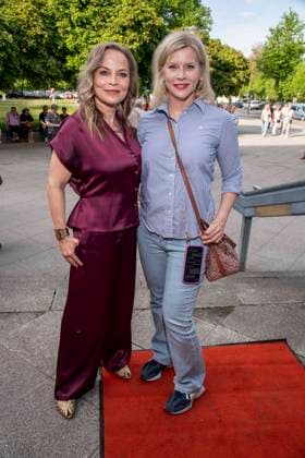 ABB HASEPREMIERE- Regina Halmich und Eva Habermann zu Gast bei der Pemiere von Es ist nur eine Phase Hase in der Komoedie am Kurfuerstendamm im Ernst-Reuter-Saal a, 03.05.2026 in Berlin Berlin Deutschland