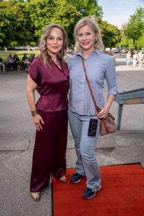 ABB HASEPREMIERE- Regina Halmich und Eva Habermann zu Gast bei der Pemiere von Es ist nur eine Phase Hase in der Komoedie am Kurfuerstendamm im Ernst-Reuter-Saal a, 03.05.2026 in Berlin Berlin Deutschland