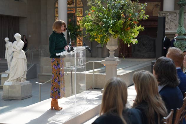 Vogue editor-in-chief Anna Wintour speaks at the ‘Costume Art’ event at the Metropolitan Museum of Art (Met) in New York, USA, 04 May 2026. The Met presents ‘Costume Art,’ the Costume Institute s spring exhibition that explores the historical relationship between clothing and the human body by pairing garments with Western artworks from prehistory to the present, as part of the Met Gala. Met presents the exhibition Costume Art, exploring clothing and the human body !ACHTUNG: NUR REDAKTIONELLE NUTZUNG!  Copyright: xOctavioxGuzmánx AME9217 20260504-55020178551_1
