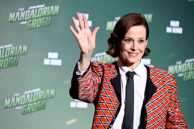 Sigourney Weaver beim Fan Event Star Wars: The Mandalorian and Grogu im UCI Luxe East Side Gallery auf dem Uber Platz. Berlin, 04.05.2026 *** Sigourney Weaver at the fan event Star Wars The Mandalorian and Grogu at the UCI Luxe East Side Gallery on Uber Platz Berlin, 04 05 2026 Foto:xN.xKubelkax xFuturexImagex mandalorian_6414