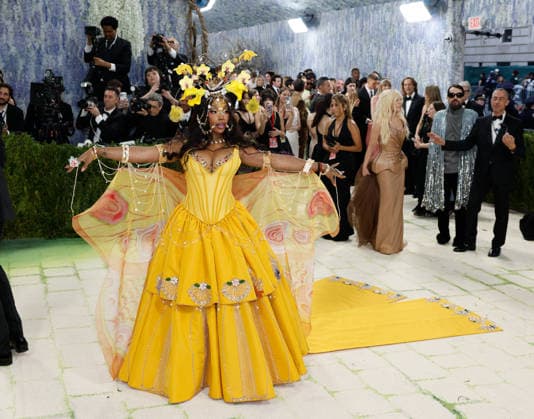 SZA arrives on the red carpet for the 2026 Met Gala celebrating Costume Art at The Metropolitan Museum of Art on Monday, May 4, 2026 in New York City.  NYP2026050452 JOHNxANGELILLO