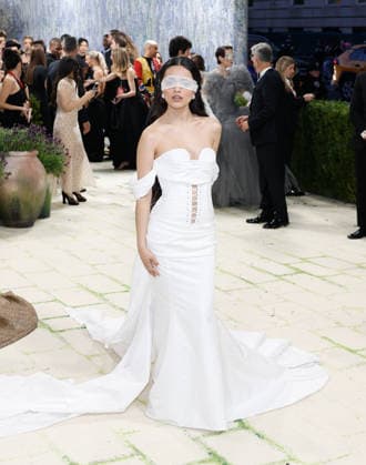 Rachel Zegler arrives on the red carpet for the 2026 Met Gala celebrating Costume Art at The Metropolitan Museum of Art on Monday, May 4, 2026 in New York City.  NYP2026050470 JOHNxANGELILLO