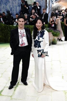 Joseph Altuzarra, Yumi Shin at arrivals for The 2026 Costume Institute Exhibition COSTUME ART Opening Night Met Gala - Part 3, The Metropolitan Museum of Art, New York, NY, May 04, 2026. Photo By: Kristin Callahan Everett Collection The 2026 Costume Institute Exhibition COSTUME ART Opening Night Met Gala - Part 3 PUBLICATIONXNOTxINxCANxCHNxFRAxITAxJPNxNORxPOLxRUSxESPxUKxUSA