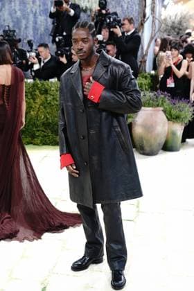 Damson Idris at arrivals for The 2026 Costume Institute Exhibition COSTUME ART Opening Night Met Gala - Part 4, The Metropolitan Museum of Art, New York, NY, May 04, 2026. Photo By: Kristin Callahan Everett Collection The 2026 Costume Institute Exhibition COSTUME ART Opening Night Met Gala - Part 4 PUBLICATIONXNOTxINxCANxCHNxFRAxITAxJPNxNORxPOLxRUSxESPxUKxUSA