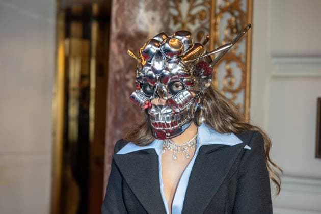 The Pierre Hotel: 2026 Met Gala Departures, New York, USA - 04 May 2026 Ananya Birlar wearing Robert Wun Subodh Gupta departs the Pierre Hotel for 2026 Met Gala on May 04, 2026 in New York City. New York United States Copyright: xRonxAdarx xSOPAxImagesx _radar_pierre_20260504_01497