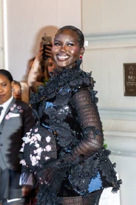 The Pierre Hotel: 2026 Met Gala Departures, New York, USA - 04 May 2026 Adut Akech wearing Thom Brown departs the Pierre Hotel for 2026 Met Gala on May 04, 2026 in New York City. New York United States Copyright: xRonxAdarx xSOPAxImagesx _radar_pierre_20260504_01862