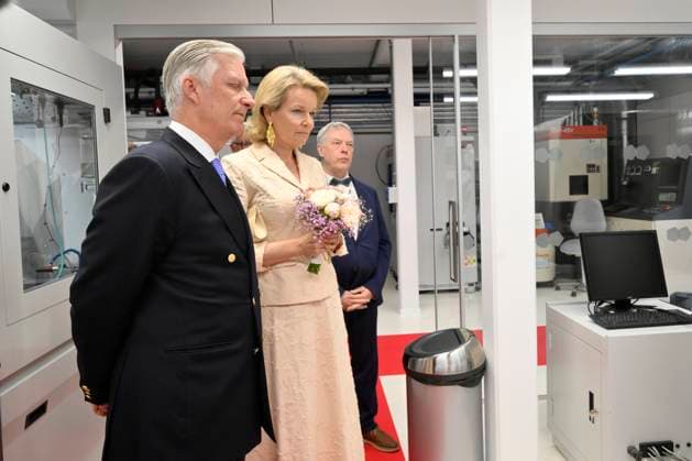 King Philippe And Queen Mathilde Visit The Province of Flemish Brabant VLAAMS-BRABANT, BELGIUM - MAY 05: King Philippe of Belgium and Queen Mathilde of Belgium pictured visiting VUB Photonics-campus en VUB STEAM Academie in Pajottegem during a trip to the province of Flemish Brabant on May 05, 2026 in Vlaams-Brabant, Belgium, 05 05 2026 Vlaams-Brabant Belgium  Copyright: xPhilipxReynaersx