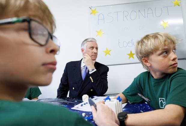 King Philippe - Filip of Belgium pictured during a royal visit to the VUB STEAM Academy, in Gooik, on Tuesday 05 May 2026. The King and Queen visit the province of Flemish Brabant, making several stops along the way.  BENOITxDOPPAGNE 172947271