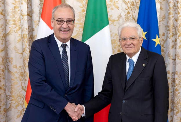 May 5, 2026, Roma: An handout picture provided by Quiriale press office shows the italian president Sergio Mattarella (R) receiving the President of the Swiss Confederation, His Excellency Mr. Guy Parmelin, at the Quirinale, Rome, 5 May 2026 ANSA PAOLO GIANDOTTI - Quirinale press office handout +++ ANSA PROVIDES ACCESS TO THIS HANDOUT PHOTO TO BE USED SOLELY TO ILLUSTRATE NEWS REPORTING OR COMMENTARY ON THE FACTS OR EVENTS DEPICTED IN THIS IMAGE - NO ARCHIVING - NO LICENSING - NPK Roma  - ZUMAa110 20260505_zaf_a110_004 Copyright: xUfficioxStampaxQuirinalexPressxOx