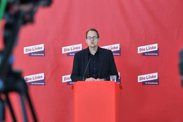 Berlin, Deutschland, 05.05.2026: Deutscher Bundestag: Linke-Fraktionssitzung: Sören Pellmann, Linke, gibt ein Pressestatement *** Berlin, Germany, 05 05 2026 German Bundestag Left Party parliamentary group meeting Sören Pellmann, Left Party, makes a press statement Copyright: xdtsxNachrichtenagenturx dts_117728