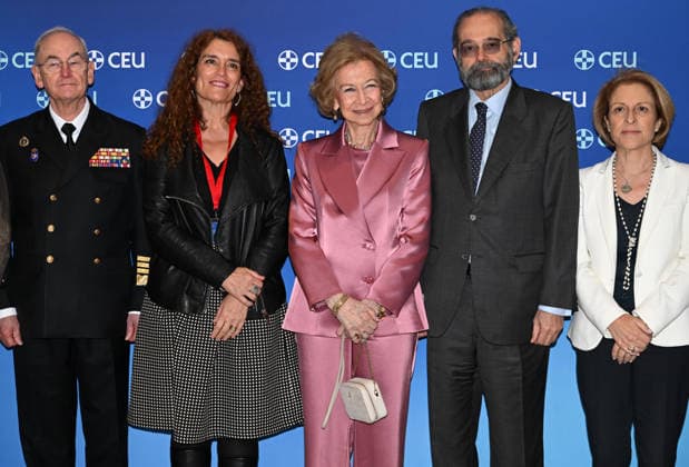Queen Sofia presides over the inauguration of the congress The Spanish Monarchy and the independence of the United States 250th anniversary Queen Sofia arrives at the Faculty of Economics and Business Administration of the University CEU San Pablo, to preside over the inauguration of the congress The Spanish Monarchy and the independence of the United States 250th anniversary, on May 5, 2026, in Madrid Spain QUEEN GENTE José Madrid Madrid Madrid Spain  Copyright: xJosÃ xOlivax 7501033