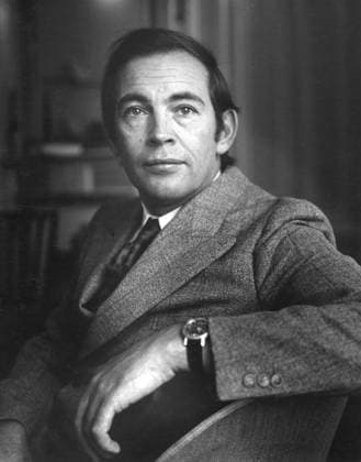 RECORD DATE NOT STATED Portrait photograph of Dr Christian Barnard (8 November 1922 ? 2 September 2001). Portrait photograph of Dr. Christian Barnard (November 8, 1922 ? September 2, 2001) , eminent South African heart transplant surgeon Editorial use only. All other uses to be cleared with the copyright owner (World History Archive), in advance., WHA_015_0549.jpg, Dr. Christian Barnard; South African; heart transplant surgeon; portrait; photograph; eminent; medical pioneer; surgery; healthcare; doctor; physician; cardiologist; historical figure; 20th century; medical breakthrough; Nobel Prize nominee; celebrity; famous; African; black and white; professional; stethoscope; scrubs; hospital; healthcare industry; innovation; medical history; Copyright: xx