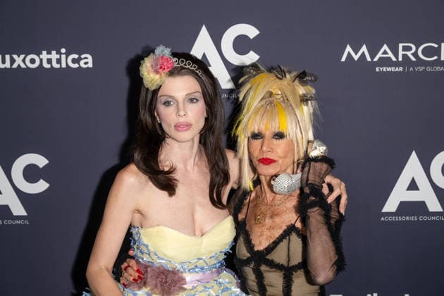 May 5, 2026, New York, United States: (L-R) Julia Fox and Betsey Johnson attend the 30th Annual ACE Awards at The Pierre Hotel on May 05, 2026 in New York City. New York United States  - ZUMAs197 20260505_aaa_s197_326 Copyright: xRonxAdarx