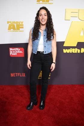 LOS ANGELES, CALIFORNIA - MAY 05: Caitlin Peluffo at as Netflix Is A Joke Festival Presents: Funny AF with Kevin Hart at The United Theater on Broadway on May 05, 2026 in Los Angeles, California. Credit: USA  - ZUMAa123 20260506_zaa_a123_011 Copyright: xAdMediax